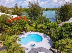 Building Photo - 4945 SW 71st Pl