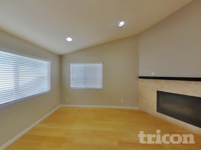 Building Photo - 1166 Picked Petal Ct