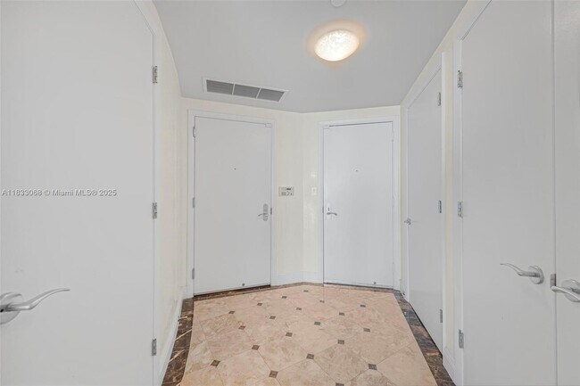 Building Photo - 17001 Collins Ave