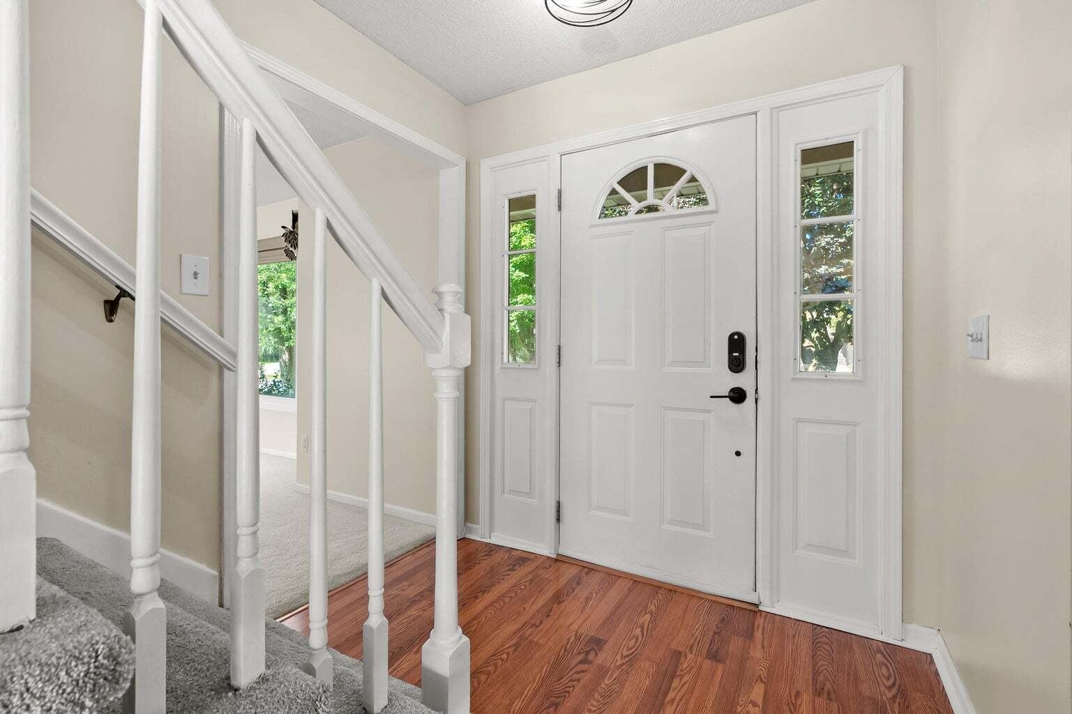 Building Photo - 7817 Chippewa St