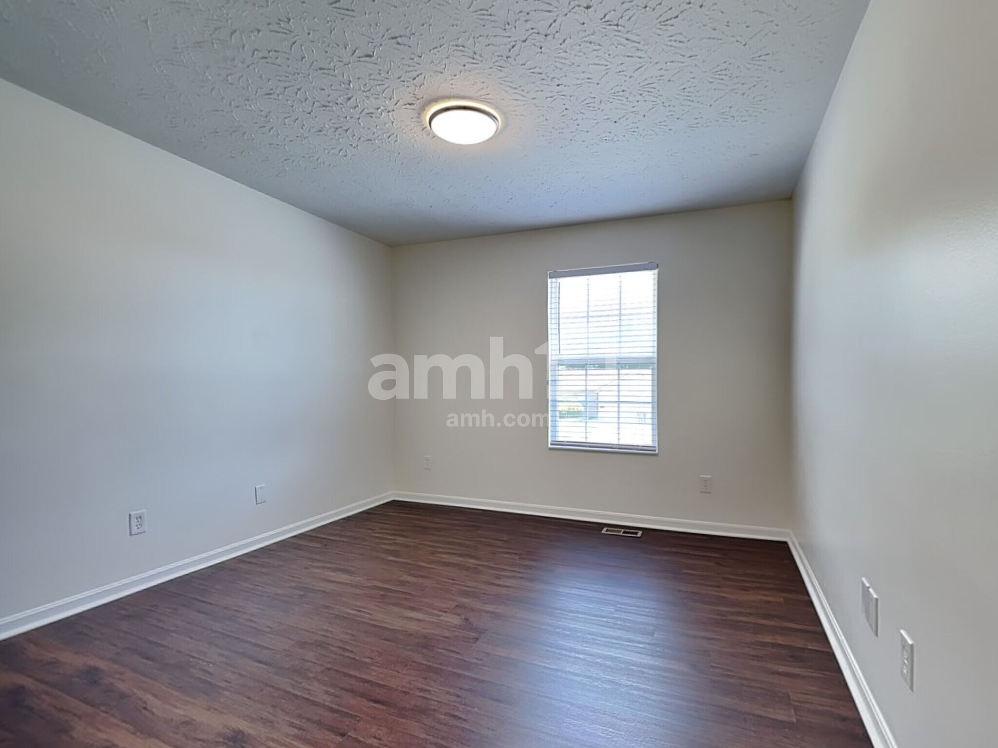 Building Photo - 6287 Glenmont Dr