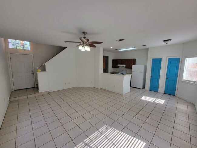 Building Photo - 843 Sagewood Trail