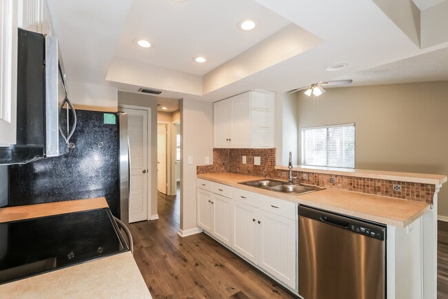 Building Photo - 40 Wicklow Cir