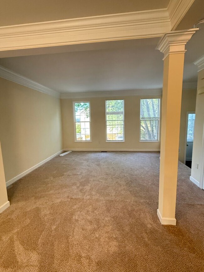 Building Photo - 17301 Pacific Rim Terrace