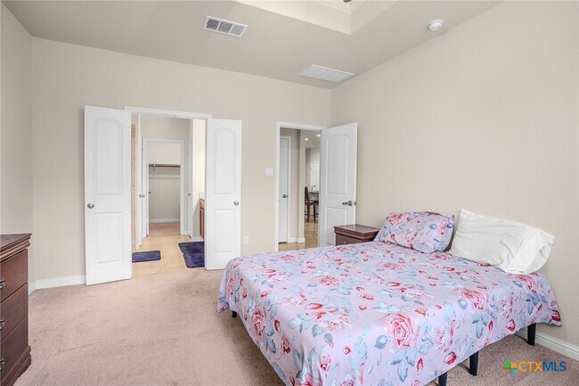 Building Photo - 16012 McAloon Way