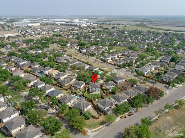 Building Photo - 41 San Fabian St