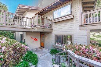 Building Photo - 48 Arboles