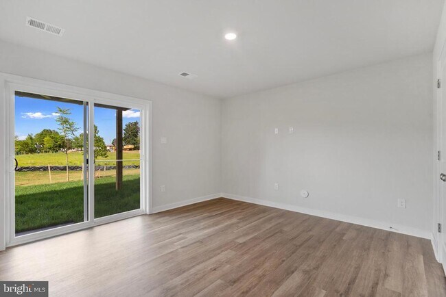 Building Photo - 16626 Green Glade Dr