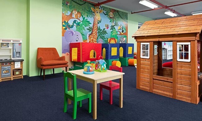 Building Photo - 4720 Center Blvd