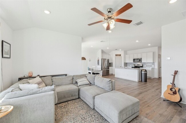 Building Photo - 241 Sweetwater Crk Ln