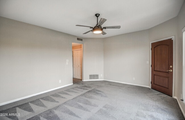 Building Photo - 16518 Lost Arrow Dr