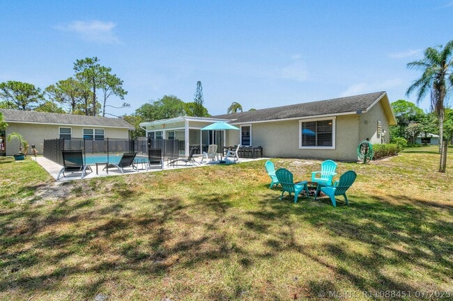 Building Photo - 15739 75th Way N