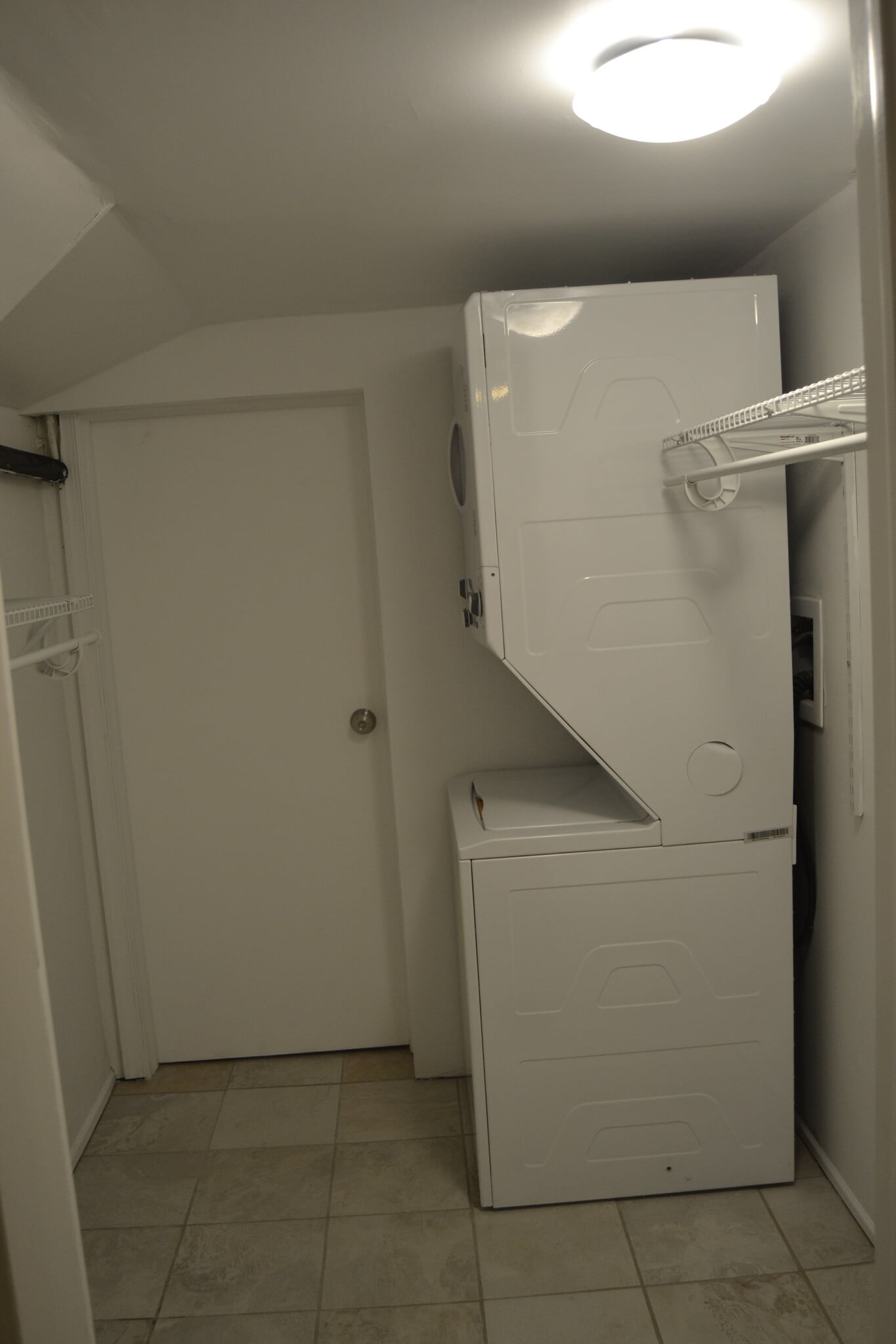 washer dryer in unit - 209 10th St NE
