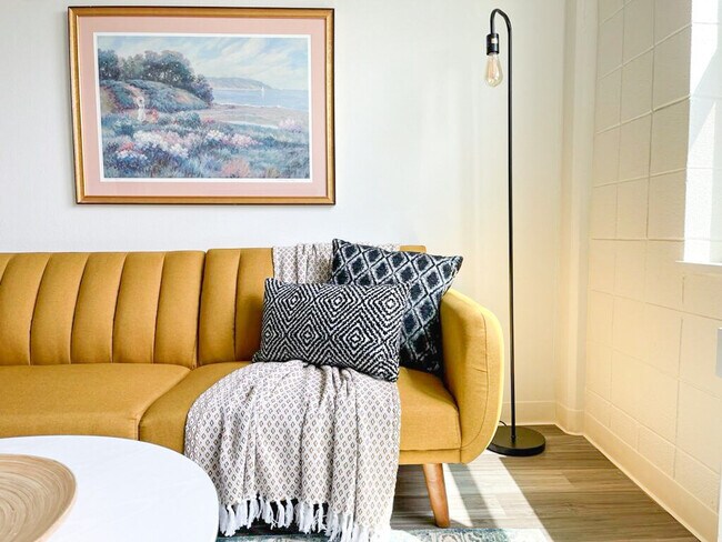 Building Photo - 2515 Burnet Ave