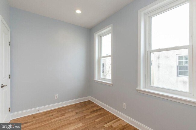 Building Photo - 1250 S Bucknell St