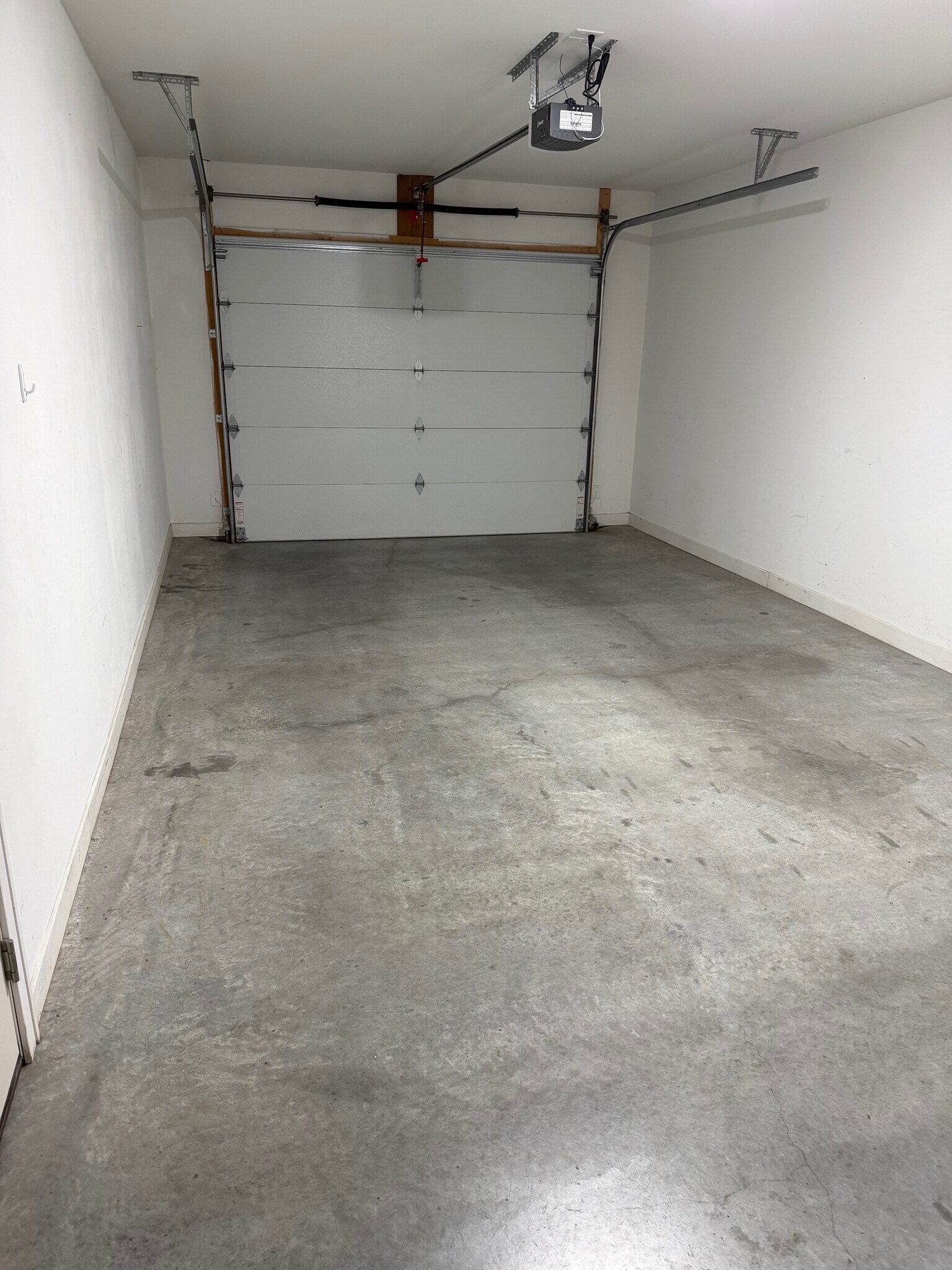 Building Photo - 502 E 3rd St