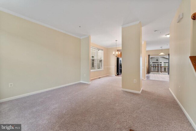Building Photo - 15622 Gilpin Mews Ln