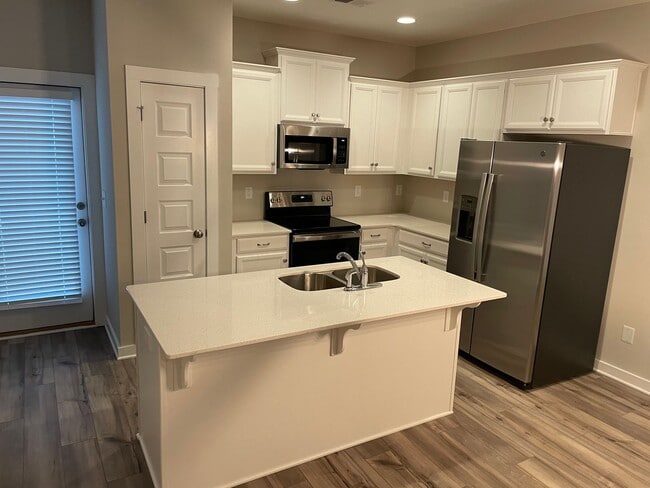 Building Photo - Home for Rent in Oak Grove, AL! COMING SOON!