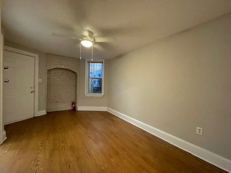 Building Photo - 1755 Church St NW