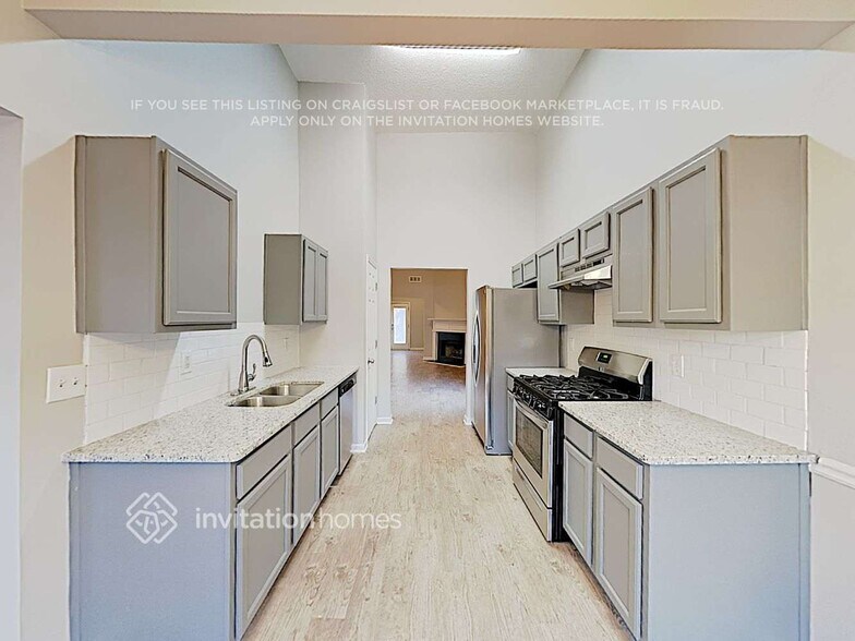 Building Photo - 2530 Thunder Basin Way