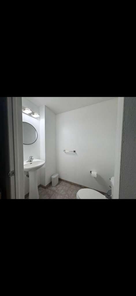 Building Photo - 455 NE 25th St