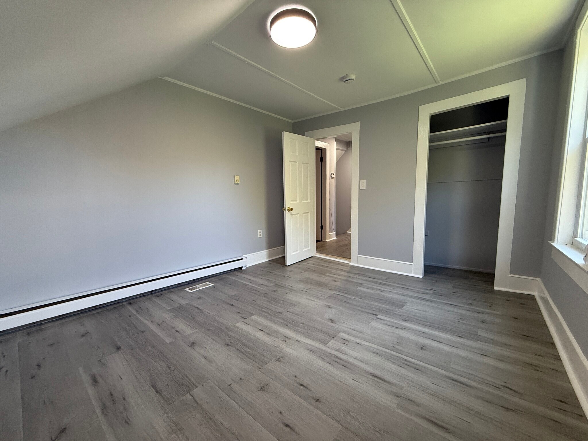 Building Photo - 33 Old Brattleboro Rd