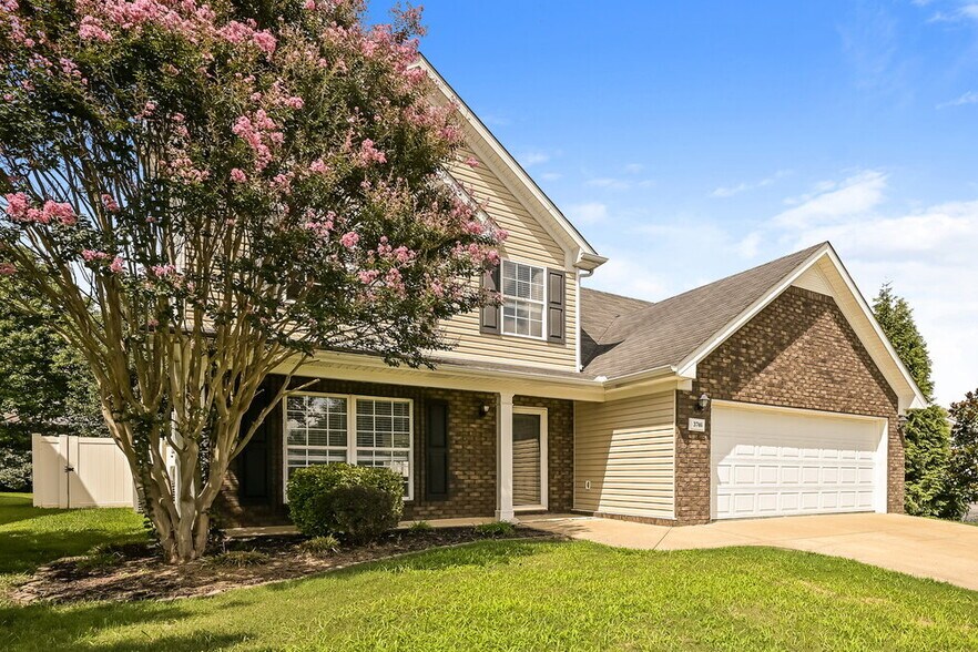 Building Photo - 3746 Maya Dr