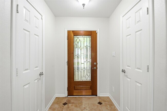 Building Photo - 1702 Fantasy Woods Dr