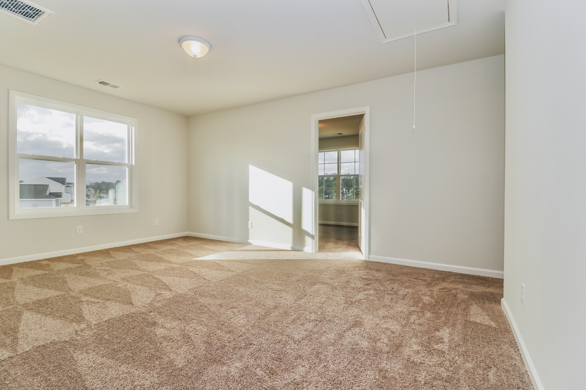 Building Photo - 427 Tondee Wy