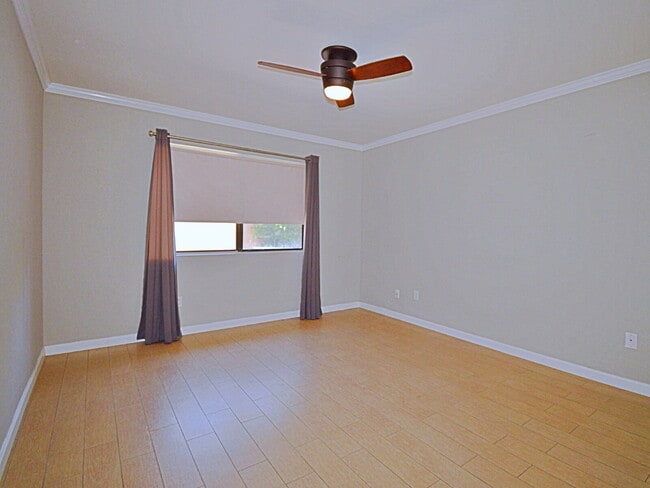 Building Photo - Cozy 3 bed 2 bath Cathedral City home