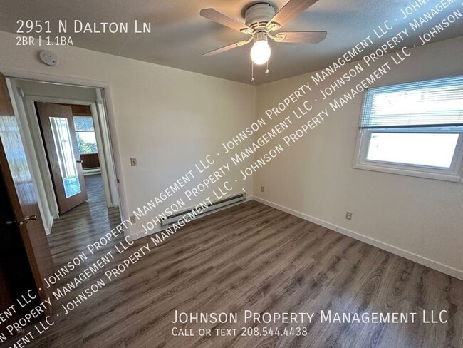Building Photo - 2951 N Dalton Ln