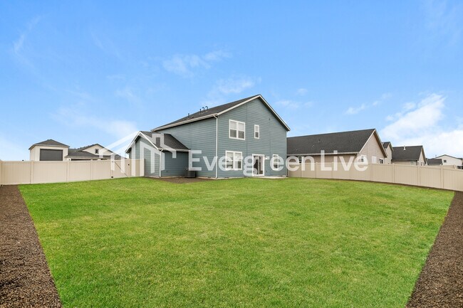 Building Photo - 15190 Nimbus Way