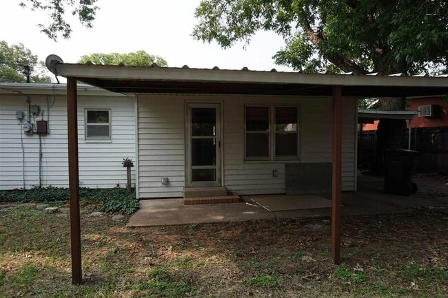 Building Photo - 1606 Bland St