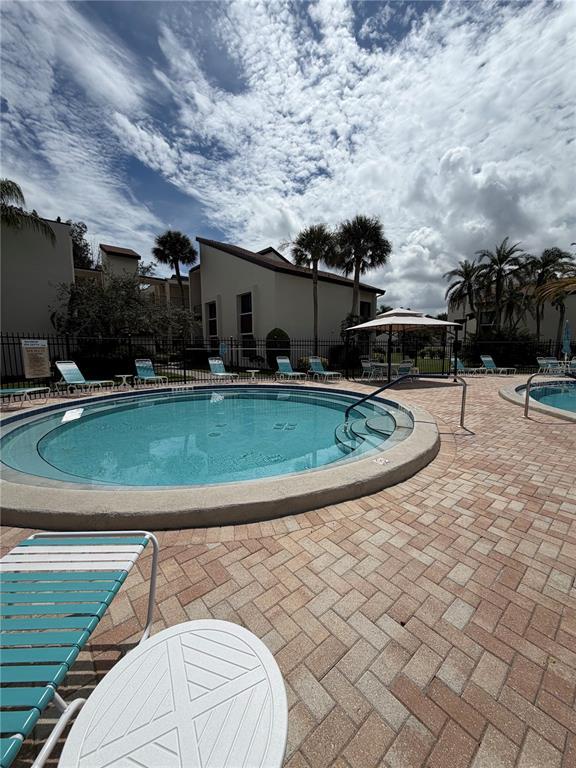 Building Photo - 2205 Belleair Rd