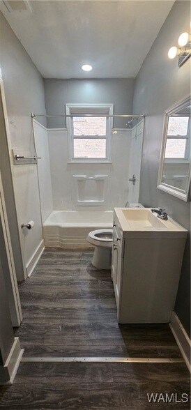 Building Photo - 5517 Ave I