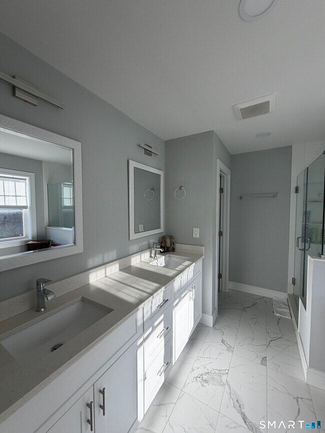 Building Photo - 28 Jefferson Ave