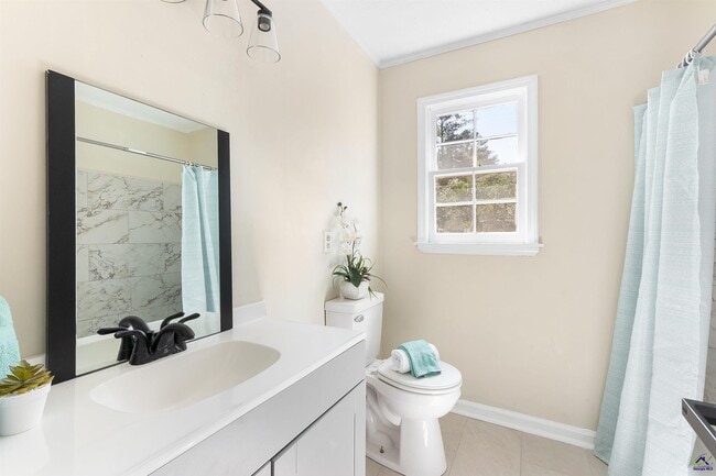 Building Photo - 1636 Huntley Ridge Dr