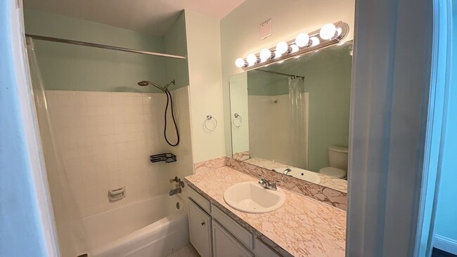 Building Photo - Welcome to your new charming 2 bed, 1.5 ba...