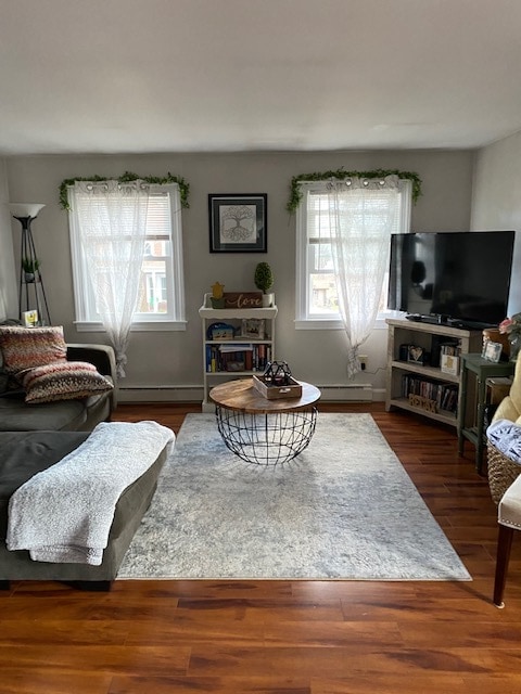 living room - 3 Roosevelt Ave