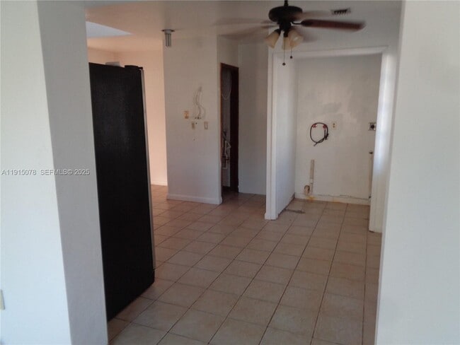 Building Photo - 32970 SW 210th Ave