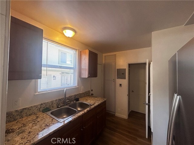 Building Photo - 1015 Thompson Ave