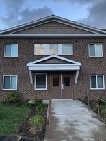Building Photo - Presque Isla Condominiums