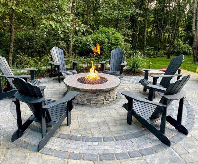 Building Photo - 2641 Scrapbook St