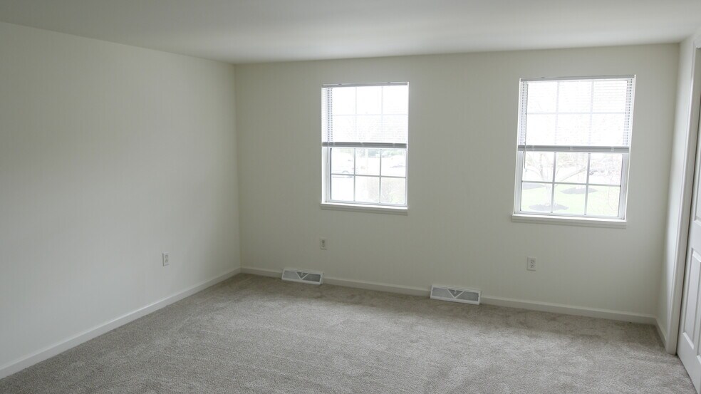 Building Photo - 11 Ramsgate Ln