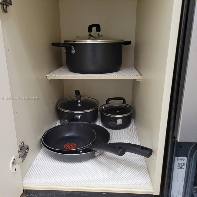 Building Photo - 7896 Seville Pl