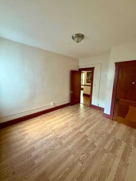 Building Photo - 508 Bowen St