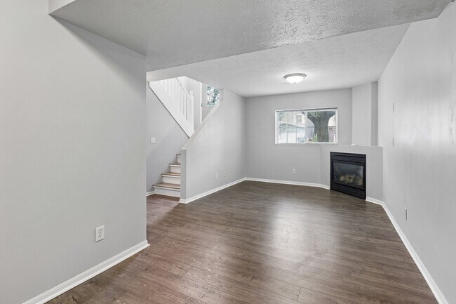 Building Photo - 17615 Olive St