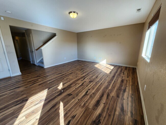 Building Photo - Stunning 4 Bed 3 Bath Home Near Peterson A...