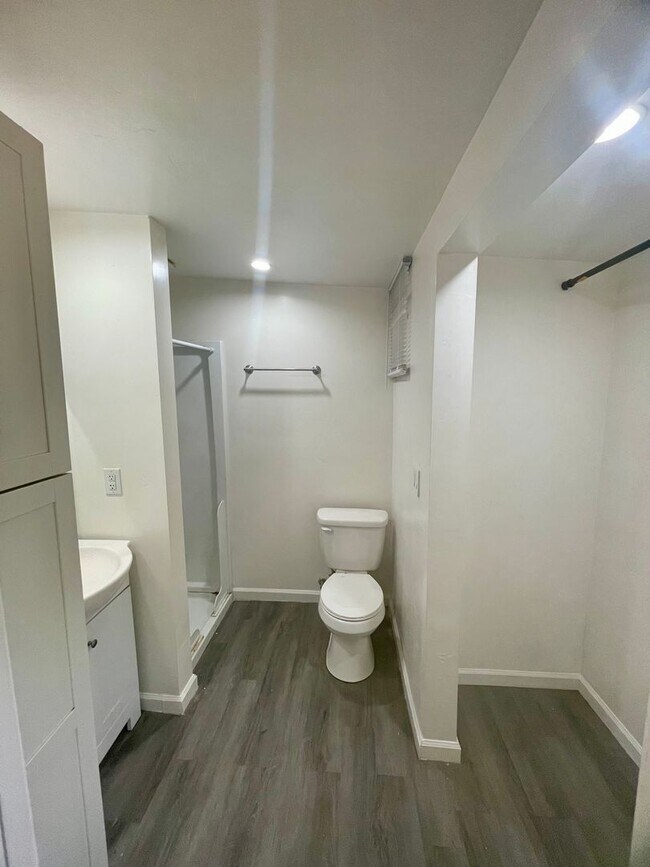 Building Photo - 1440 Vine St