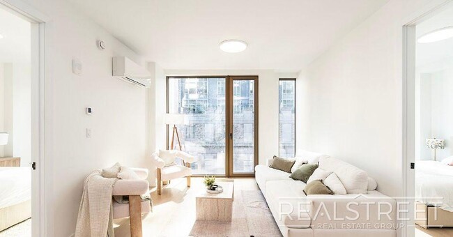 Building Photo - 88 Schermerhorn St